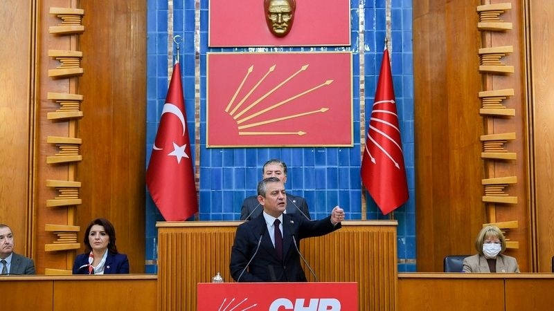 Özgür Özel grup toplantısında konuştu: ‘Bir yılda ev sözü tutulmadı’