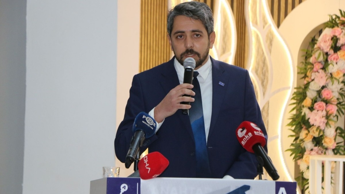 Anahtar Parti Besni İlçe Başkanı Dayan: ‘İran’a dış müdahaleye de doğrudan işgale de karşıyız’