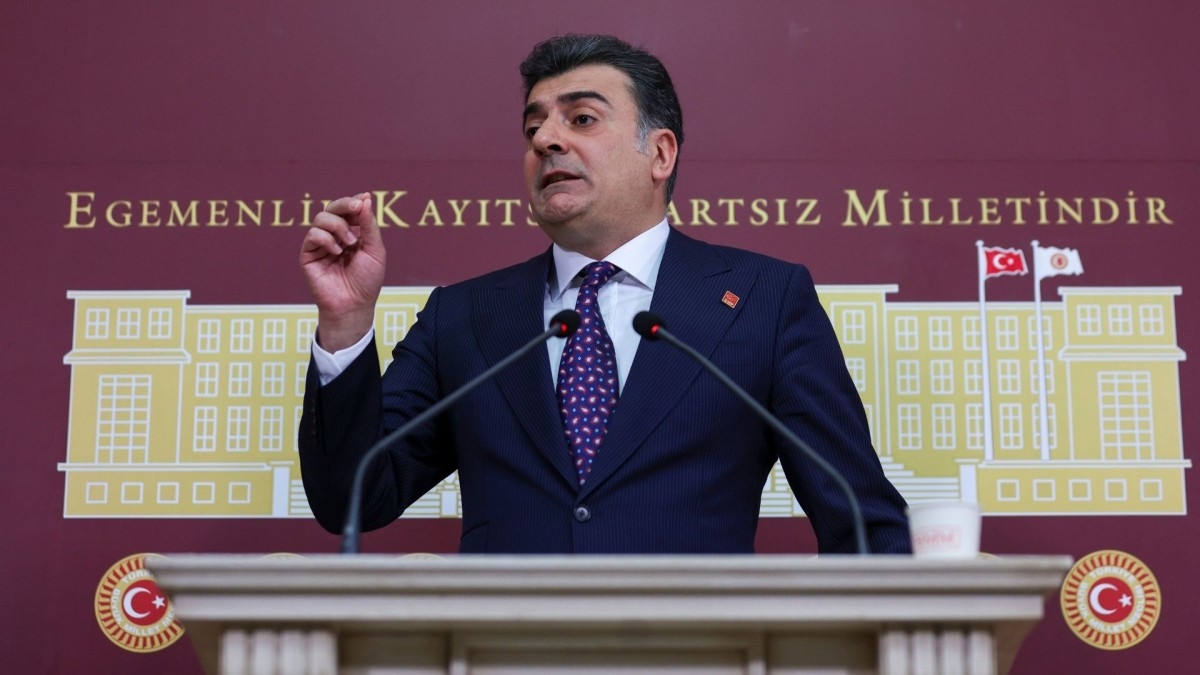 CHP Sözcüsü Emre: ‘Partililerin iradesine dayanmayan hiçbir yönetimin meşruiyeti yoktur’ - Videolu Haber